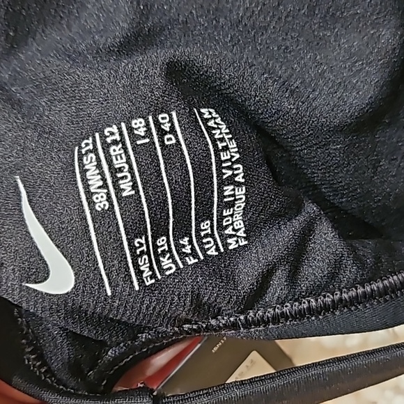 Nike Swimsuit - Picture 10 of 15